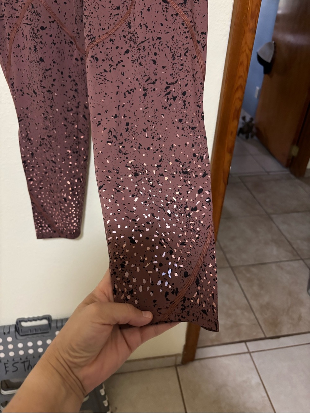 Lululemon - Picture 2 of 5